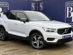 Used 2022 Volvo XC40 Plus SUV | £24,499 (Super price)
