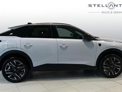 White New 2025 Peugeot 3008 GT SUV | £30,144 (A bit pricey)