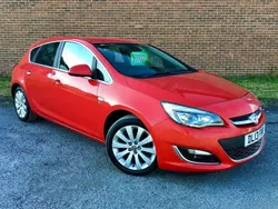 Red Used 2013 Vauxhall Astra Elite Hatchback | £2,750 (Fair price)