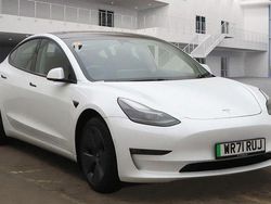 White Used 2021 Tesla Model 3 Long Range AWD Sedan | £15,990 (Fair price)