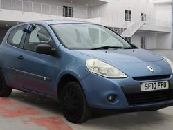 Blue Used 2010 Renault Clio II Extreme Hatchback | £895 (Good price)