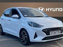 White Used 2024 Hyundai i10 Premium Hatchback | £15,736 (Fair price)