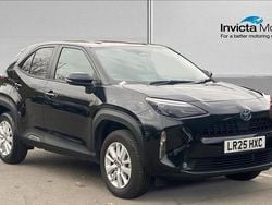 Black Used 2025 Toyota Yaris Hybrid Hatchback | £22,000 (Fair price)