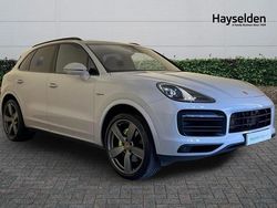 Grey Used 2022 Porsche Cayenne Platinum Edition SUV | £58,699 (Expensive)