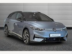 Blue New 2025 VW ID.7 Pro Sedan | £43,460 (Good price)