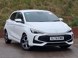 White Used 2024 MG MG3 Trophy Hatchback | £16,998 (Fair price)