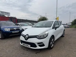 White Used 2016 Renault Clio IV Dynamique Hatchback | £3,495 (Fair price)