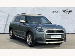 Green Used 2024 Mini Countryman Exclusive SUV | £32,450 (Fair price)
