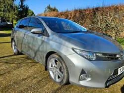 Used 2014 Toyota Auris | £4,995 (Good price)