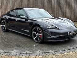 Black Used 2021 Porsche Taycan Sedan | £53,249 (Fair price)