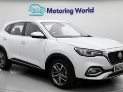 White Used 2022 MG HS Exclusive SUV | £16,500 (Fair price)
