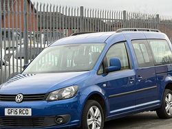 Blue Used 2015 VW Caddy Maxi Life Life MPV | £4,995 (Fair price)