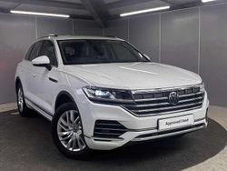 White Used 2021 VW Touareg SEL SUV | £30,195 (Fair price)