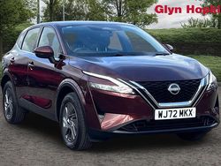 Red Used 2022 Nissan Qashqai Acenta Premium SUV | £17,768 (Good price)