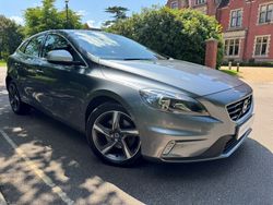 Osmium grey metallic Used 2016 Volvo V40 R-Design Estate | £9,000 (Fair price)