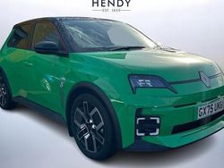 New 2025 Renault R5 Urban Hatchback | £25,000 (Fair price)