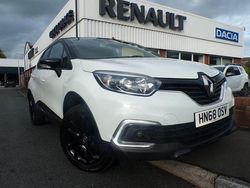White Used 2018 Renault Captur Iconic SUV | £7,695 (Fair price)