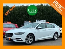 White Used 2019 Vauxhall Insignia Design Edition Hatchback | £9,595 (Fair price)
