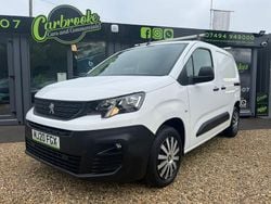 White Used 2020 Peugeot Partner Van | £7,995 (Fair price)