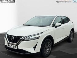 White Used 2022 Nissan Qashqai Acenta Premium SUV | £16,495 (Fair price)