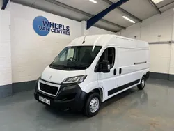 White Used 2022 Peugeot Boxer S Van | £17,990 (Good price)