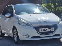 White Used 2015 Peugeot 208 Style Hatchback | £6,795 (Fair price)