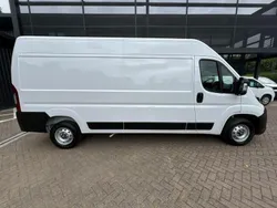 White New 2024 Vauxhall Movano S Van | £23,499 (Good price)