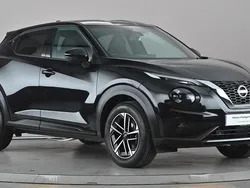 Black Used 2024 Nissan Juke N-Connecta SUV | £18,995 (Fair price)
