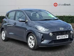 Metallic stardust grey Used 2023 Hyundai i10 SE Hatchback | £12,750 (Fair price)