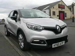 Silver/black Used 2016 Renault Captur Dynamique SUV | £4,495 (Fair price)