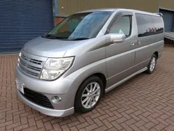 Silver Used 2006 Nissan Elgrand MPV | £8,995 (Good price)