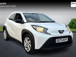 New 2025 Toyota Aygo X PURE SUV | £15,098