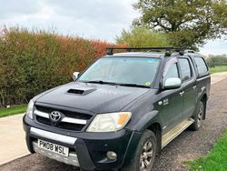 Black Used 2008 Toyota HiLux Pickup | £3,495 (Good price)