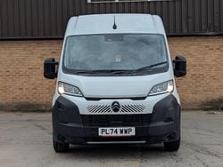 White New 2025 Citroën Relay Van | £22,294 (Good price)