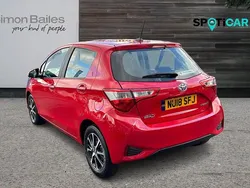Red Used 2018 Toyota Yaris Hybrid | £10,700 (Good price)