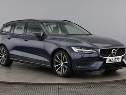 Blue Used 2021 Volvo V60 Momentum Estate | £19,900 (Good price)