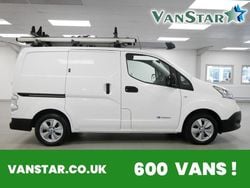 White Used 2021 Nissan e-NV200 Tekna Van | £9,889 (Fair price)