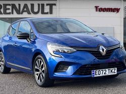 Blue Used 2022 Renault Clio V Evolution Hatchback | £14,895 (Good price)