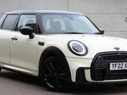 White Used 2022 Mini Cooper Hatch Hatchback | £18,392 (A bit pricey)