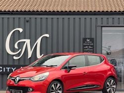 Red Used 2016 Renault Clio IV Dynamique Hatchback | £4,990 (Good price)