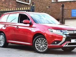 Red Used 2020 Mitsubishi Outlander P-HEV Estate | £8,850 (Good price)