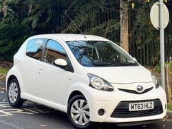White Used 2013 Toyota Aygo Hatchback | £7,295 (Fair price)