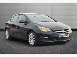 Black Used 2015 Vauxhall Astra Design Edition Hatchback | £4,750 (Good price)