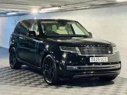 Black Used 2025 Land Rover Range Rover SE SUV | £89,989 (Good price)