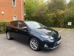 Grey Used 2015 Toyota Auris Hybrid Hatchback | £7,995 (Fair price)