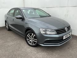 Grey Used 2016 VW Jetta SE Sedan | £8,690 (Fair price)