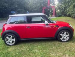 Red Used 2009 Mini Cooper D Hatch Hatchback | £2,999 (A bit pricey)