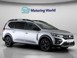 Grey Used 2022 Dacia Jogger Extreme MPV | £14,000 (Fair price)