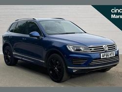 Blue Used 2016 VW Touareg R-line SUV | £17,517 (Good price)