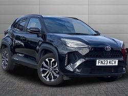 Black Used 2023 Toyota Yaris Cross Design SUV | £20,750 (Fair price)